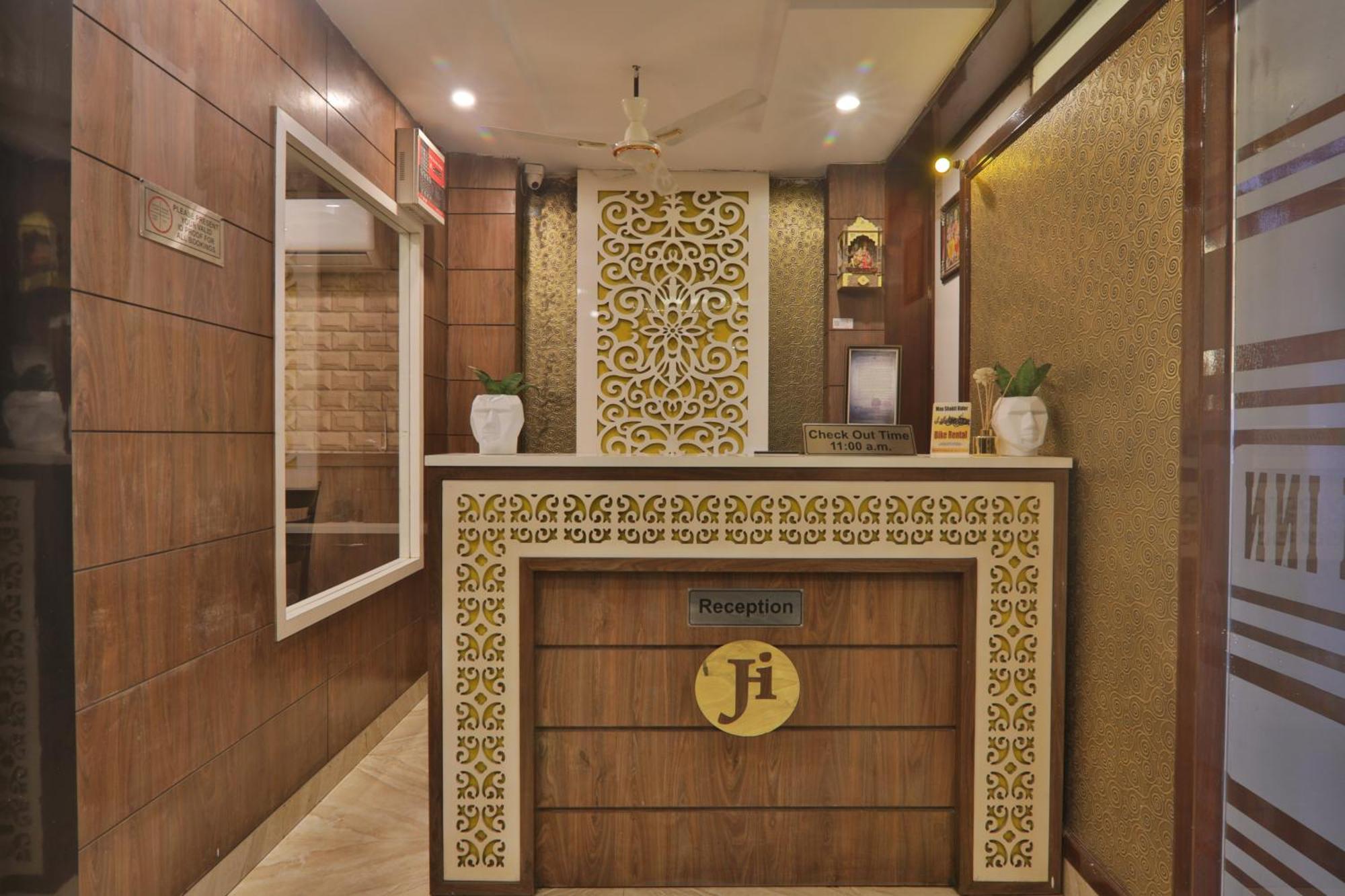Hotel Janki Inn Sigra 2 Km From Kashi Vishwanath Dham Варанасі Екстер'єр фото