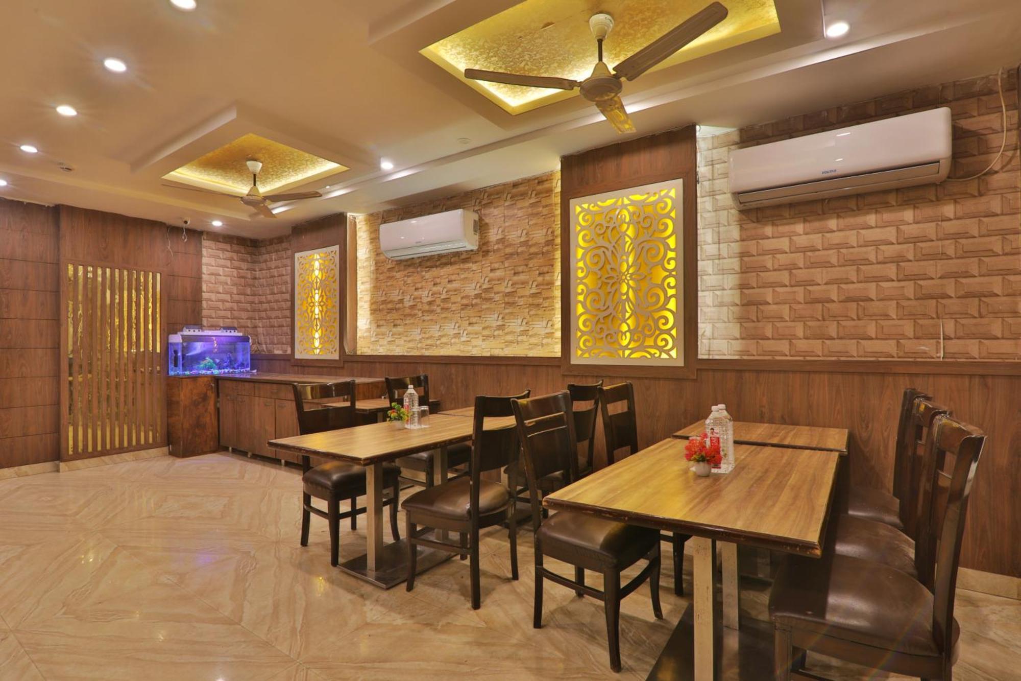 Hotel Janki Inn Sigra 2 Km From Kashi Vishwanath Dham Варанасі Екстер'єр фото